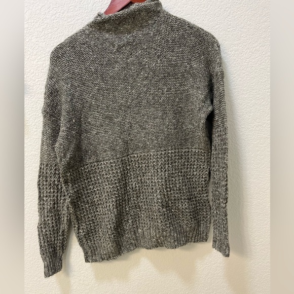 Mock neck Knit Sweater - Picture 5 of 5